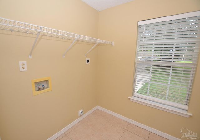 4251 Linda St, Pace, FL 32571