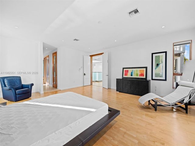 450 Victoria Ter, Fort Lauderdale, FL 33301