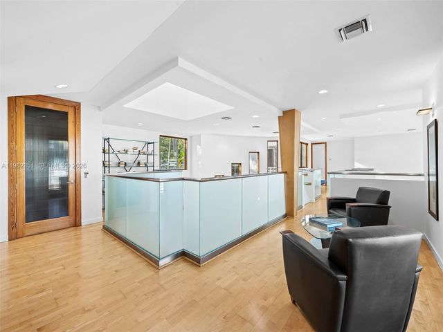 450 Victoria Ter, Fort Lauderdale, FL 33301