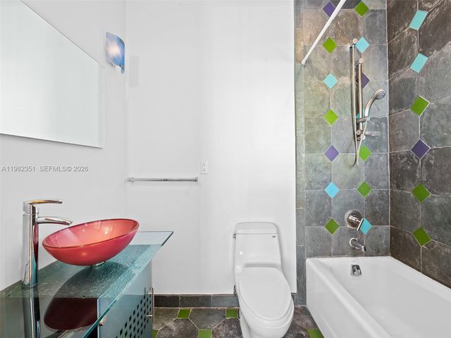 450 Victoria Ter, Fort Lauderdale, FL 33301