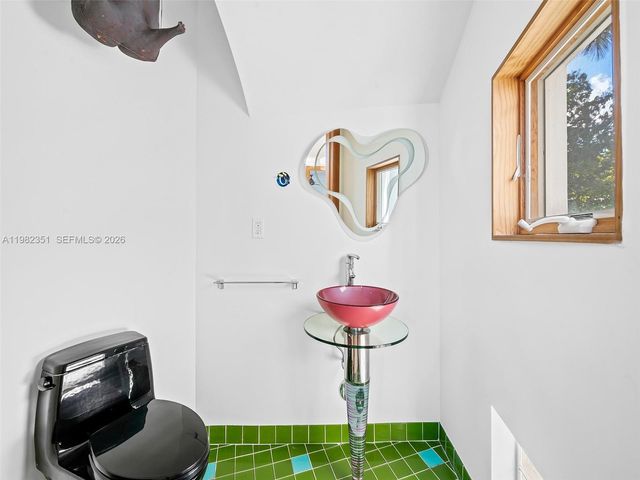 450 Victoria Ter, Fort Lauderdale, FL 33301