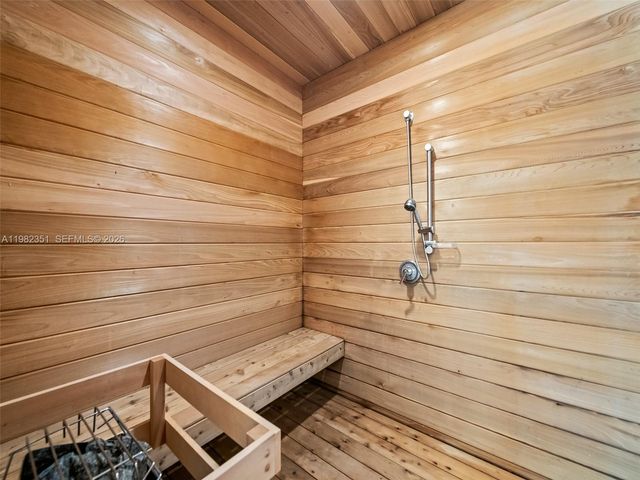 450 Victoria Ter, Fort Lauderdale, FL 33301