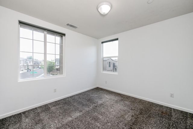 5402 W Santa Barbara Drive, Fresno, CA 93722