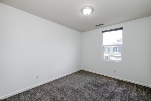 5402 W Santa Barbara Drive, Fresno, CA 93722