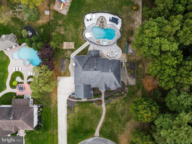 135 PREAKNESS DR, Mullica Hill, NJ 08062