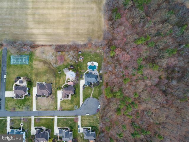 135 PREAKNESS DR, Mullica Hill, NJ 08062