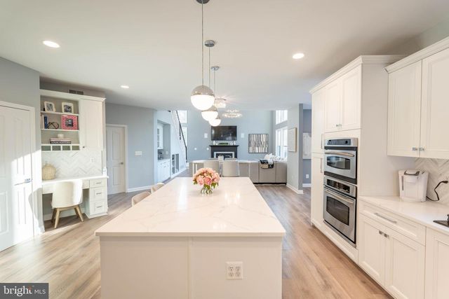 135 PREAKNESS DR, Mullica Hill, NJ 08062