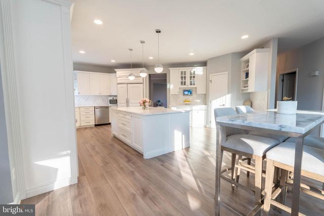 135 PREAKNESS DR, Mullica Hill, NJ 08062