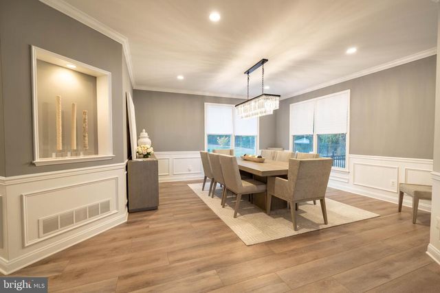 135 PREAKNESS DR, Mullica Hill, NJ 08062