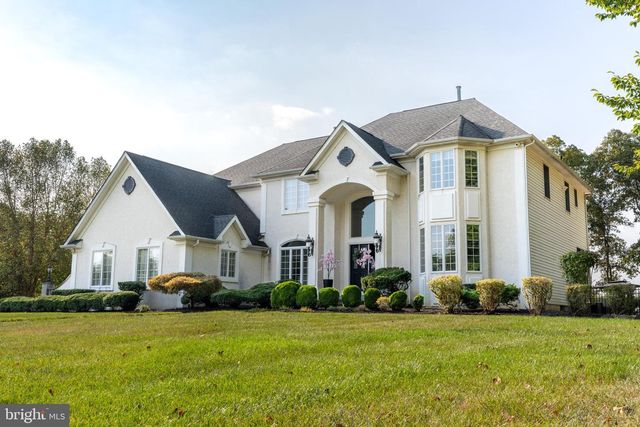 135 PREAKNESS DR, Mullica Hill, NJ 08062