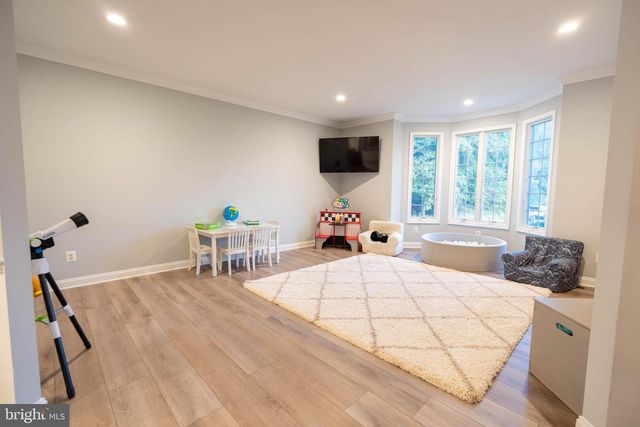 135 PREAKNESS DR, Mullica Hill, NJ 08062