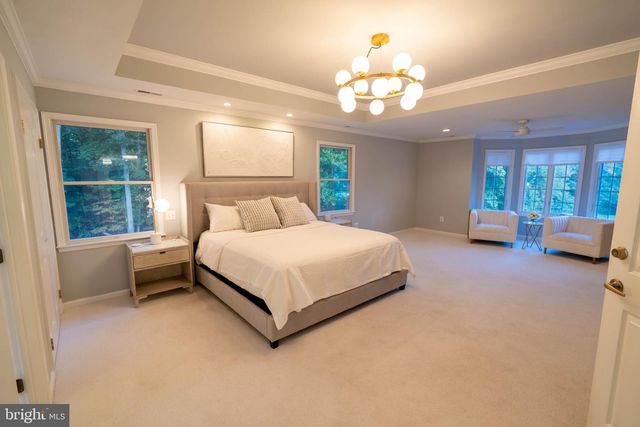 135 PREAKNESS DR, Mullica Hill, NJ 08062