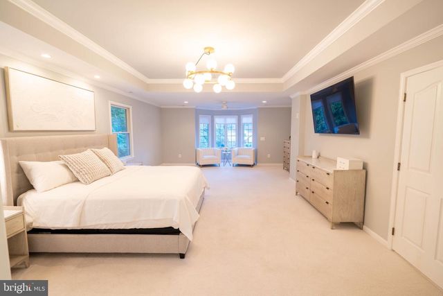 135 PREAKNESS DR, Mullica Hill, NJ 08062