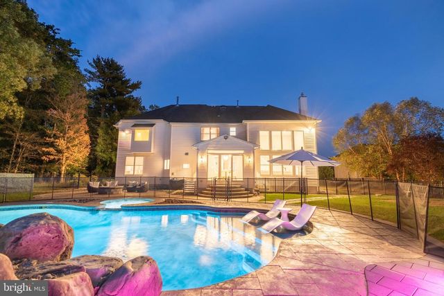 135 PREAKNESS DR, Mullica Hill, NJ 08062