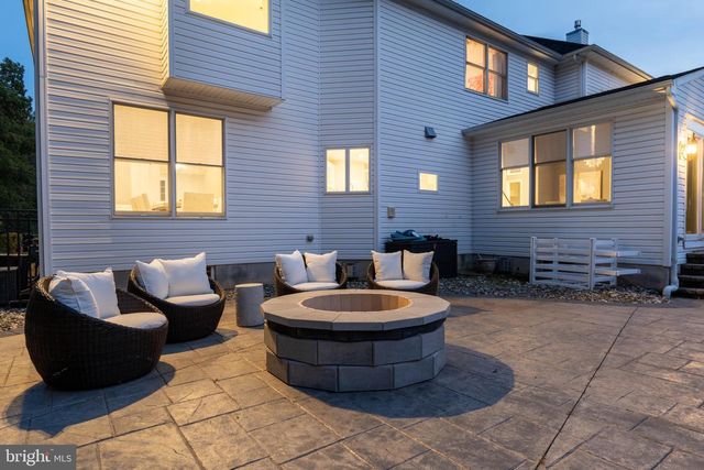 135 PREAKNESS DR, Mullica Hill, NJ 08062