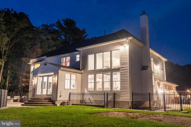 135 PREAKNESS DR, Mullica Hill, NJ 08062