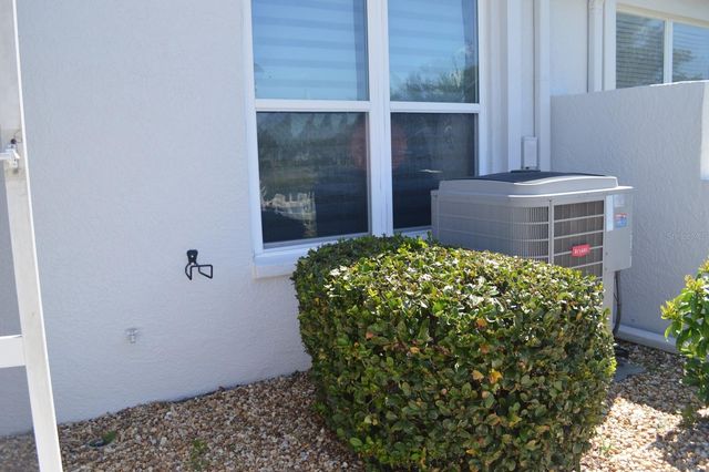 1926 SASSAFRAS DRIVE, Wesley Chapel, FL 33543