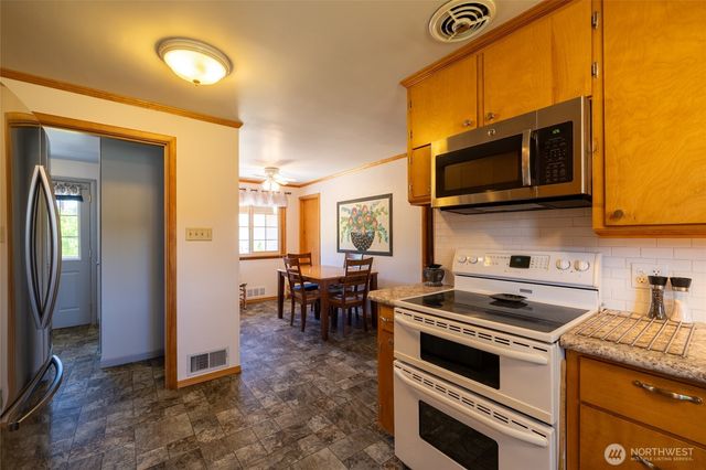 727 K Street, Centralia, WA 98531
