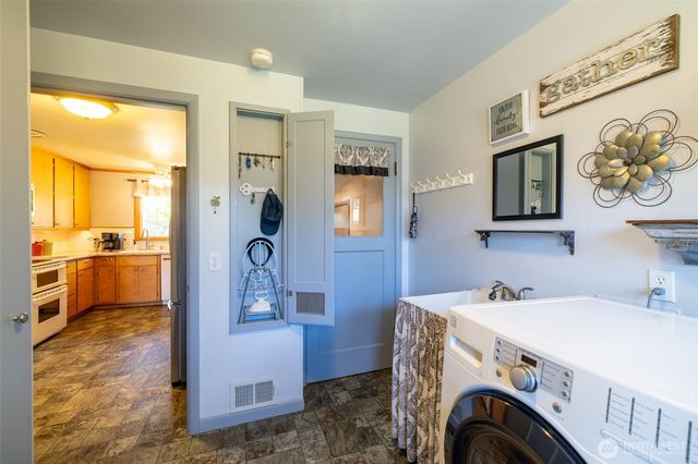 727 K Street, Centralia, WA 98531