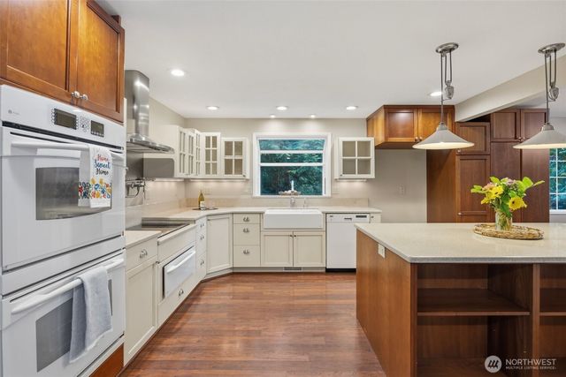 13124 NE Central Valley Road, Poulsbo, WA 98370