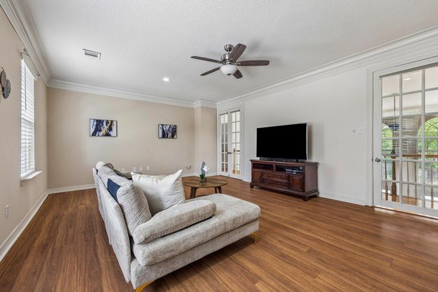 5152 Huckleberry Circle, Houston, TX 77056