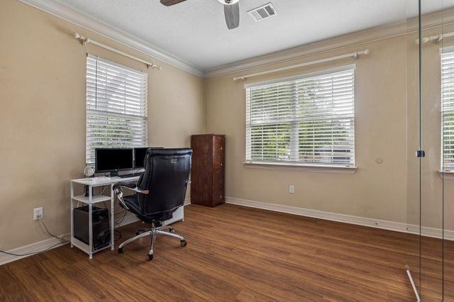 5152 Huckleberry Circle, Houston, TX 77056