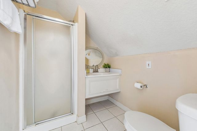 5152 Huckleberry Circle, Houston, TX 77056