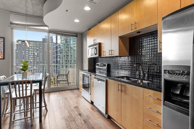 415 Church St Apt 1210, Nashville, TN 37219