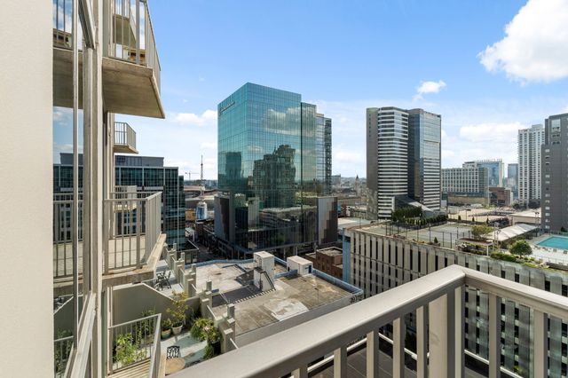 415 Church St Apt 1210, Nashville, TN 37219