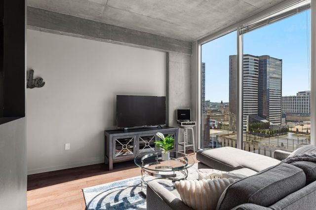 415 Church St Apt 1210, Nashville, TN 37219