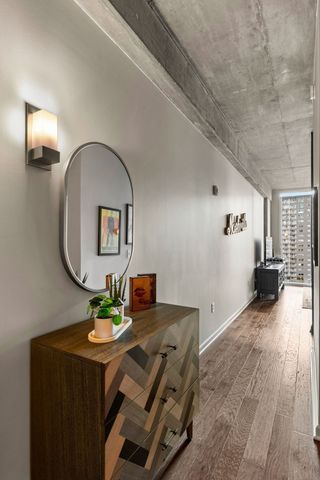 415 Church St Apt 1210, Nashville, TN 37219