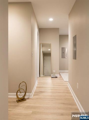 3418 City Place 3418, Edgewater, NJ 07020