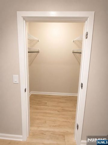 3418 City Place 3418, Edgewater, NJ 07020