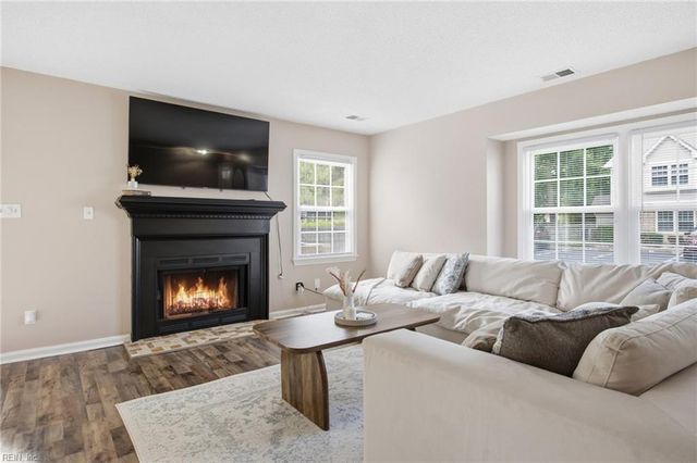700 New River Ct Apt C, Chesapeake, VA 23320