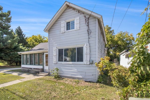 314 S 3rd Avenue, Big Rapids, MI 49307