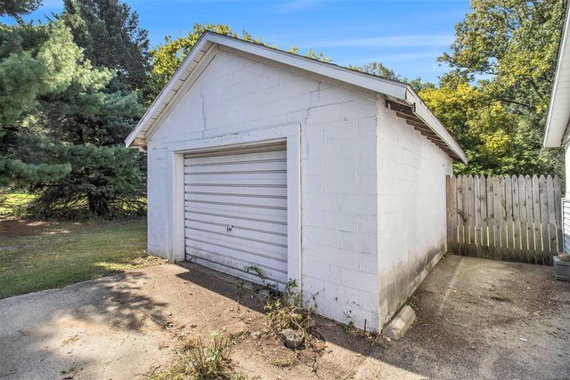 314 S 3rd Avenue, Big Rapids, MI 49307