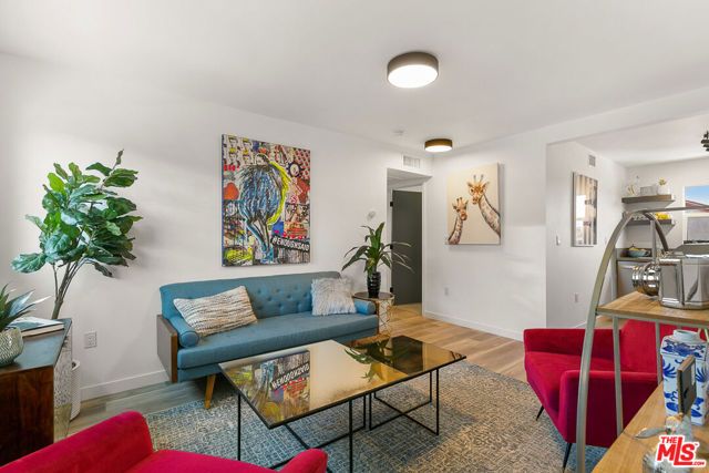 2918 HAUSER Boulevard 1, Los Angeles, CA 90016