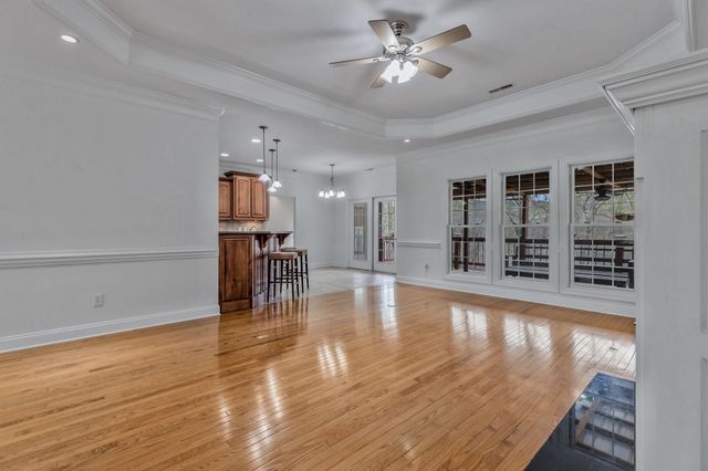 282 Owl Hollow Ln, Winchester, TN 37398