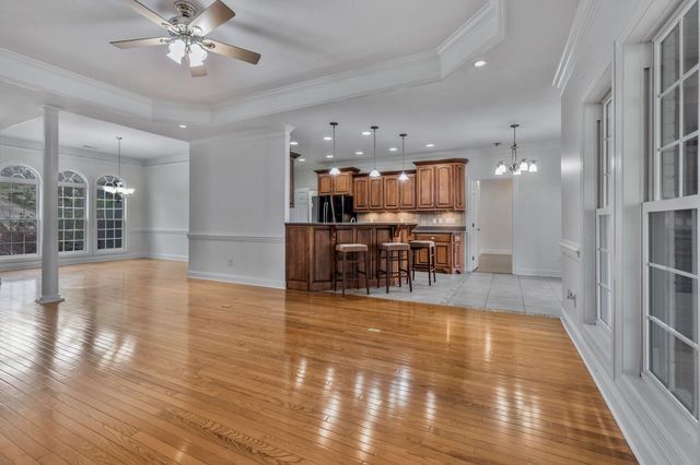 282 Owl Hollow Ln, Winchester, TN 37398