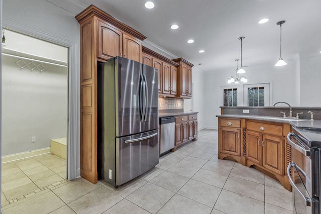 282 Owl Hollow Ln, Winchester, TN 37398