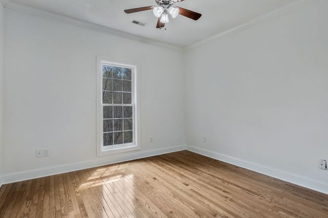 282 Owl Hollow Ln, Winchester, TN 37398