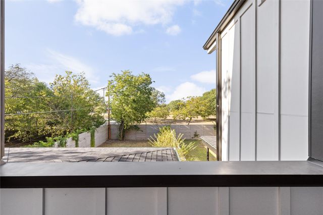 613 Clifford DR A, Austin, TX 78745