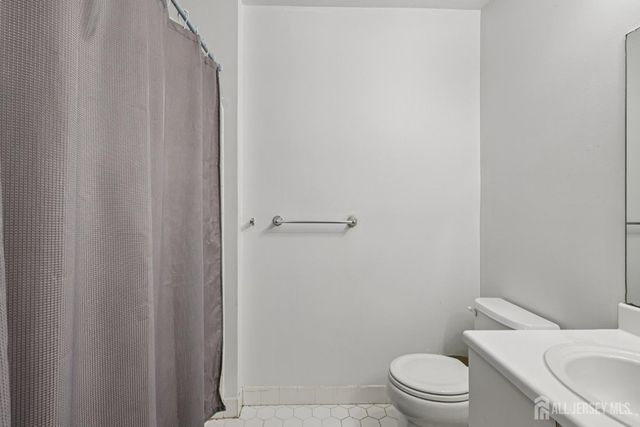 1608 Cypress Lane 8, East Brunswick, NJ 08816