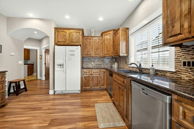 3764 Calle Vista Drive, Medford, OR 97504