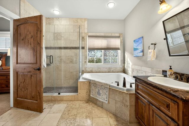 3764 Calle Vista Drive, Medford, OR 97504