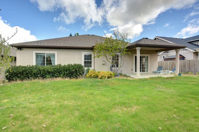3764 Calle Vista Drive, Medford, OR 97504