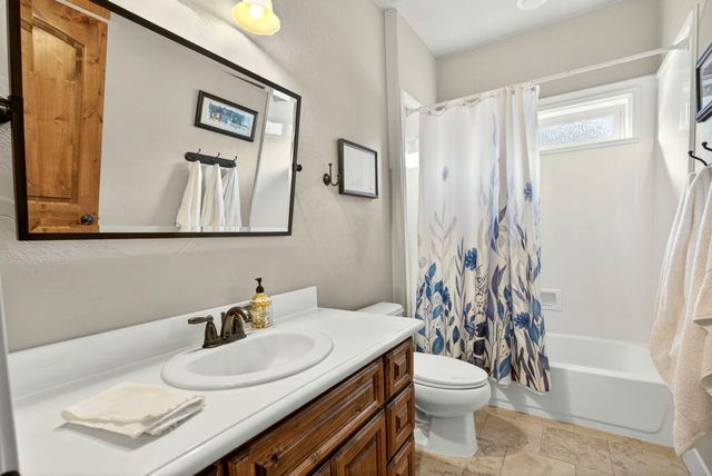 3764 Calle Vista Drive, Medford, OR 97504
