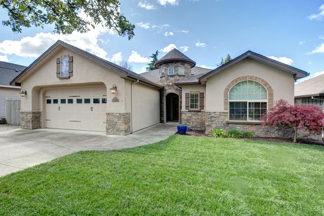 3764 Calle Vista Drive, Medford, OR 97504