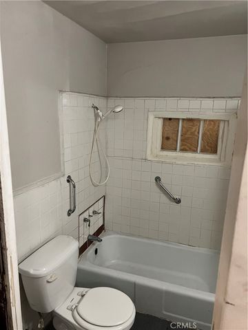 5301 Huntington Drive N, Los Angeles, CA 90032