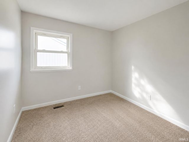 1318 W Darden Road, South Bend, IN 46628